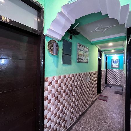 Hotel Darpan Palace -New Delhi Railway Station Экстерьер фото