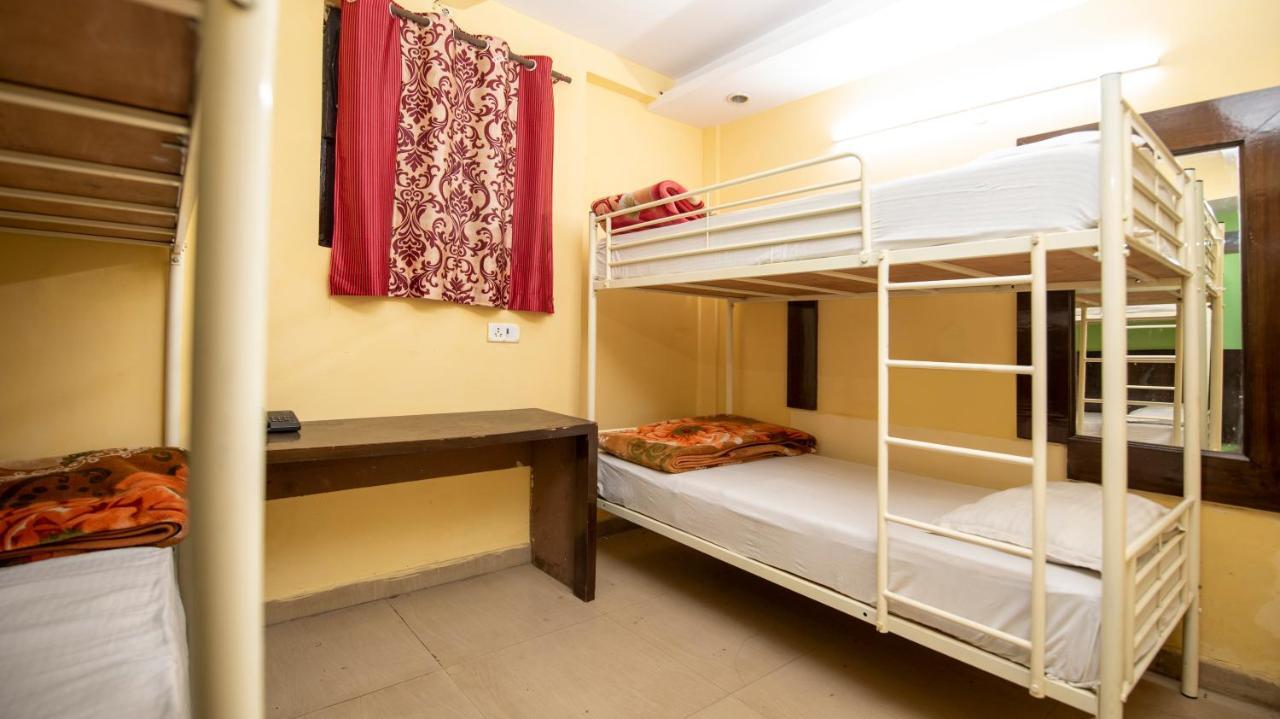 Hotel Darpan Palace -New Delhi Railway Station Экстерьер фото