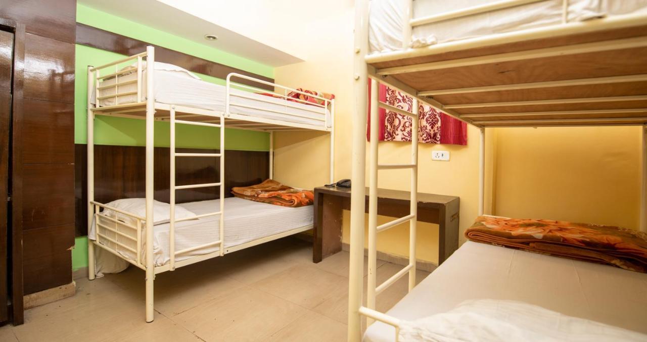 Hotel Darpan Palace -New Delhi Railway Station Экстерьер фото